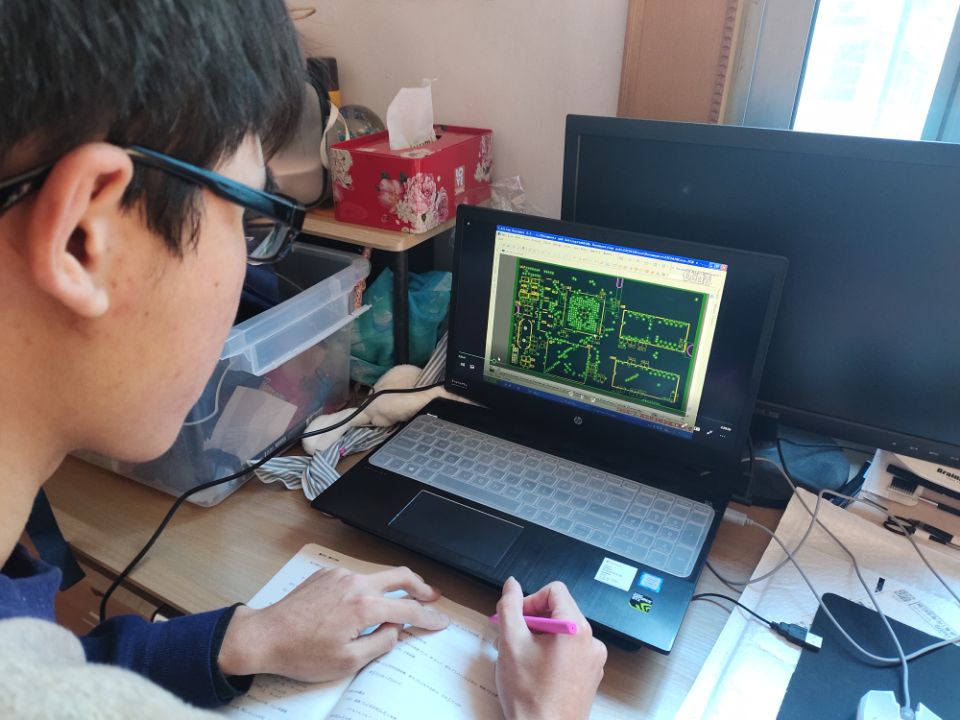 <strong><font color='FFFFFF'>【众志成城抗疫情】停课不停学，双创师生全面做好疫情防疫工作</font></strong>