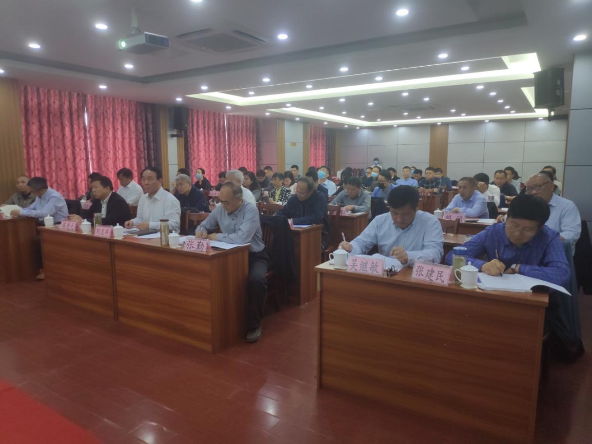 <strong>土木院组织参加2020年beat365正版唯一官方网站中层干部培训班</strong>