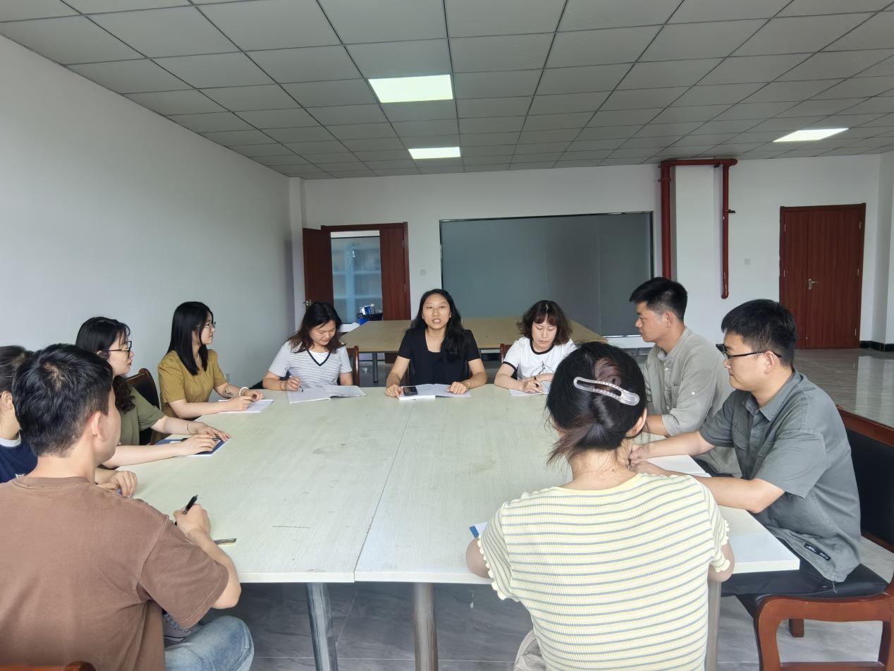 <strong>土木工程学院给排水科学与工程专业和交通工程专业联合举办2024年暑期新教师培训活动</strong>