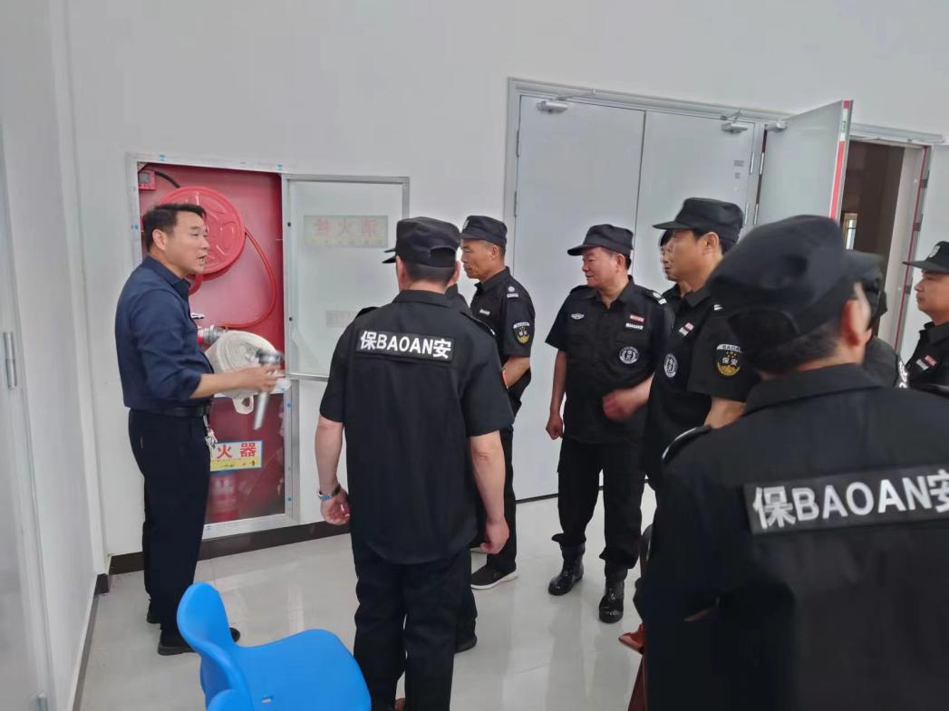 beat365开展校园反恐与消防联合培训活动