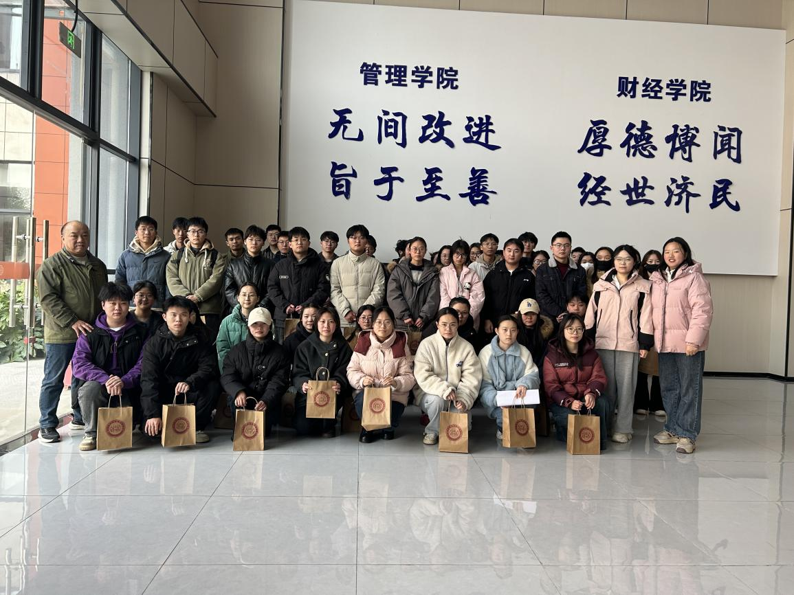 暖心护航，助力研途——管理学院开展考研送温暖活动