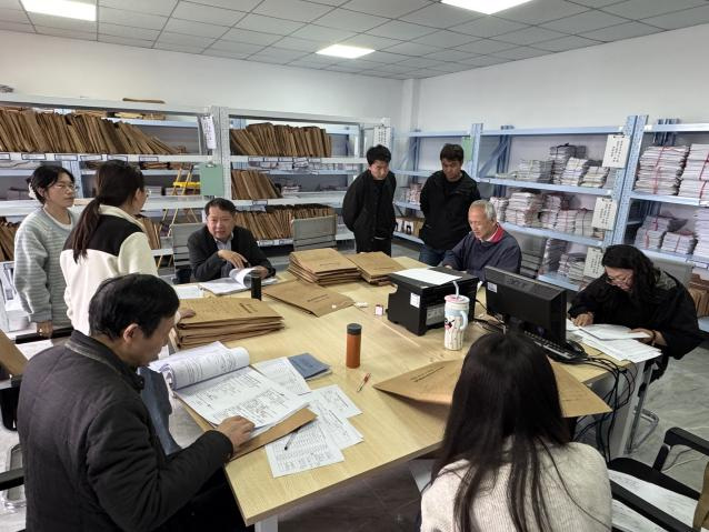 <strong>以检促规  以查促优 ——土木与安全工程学院配合学校教务处完成教学归档材料专项检查</strong>