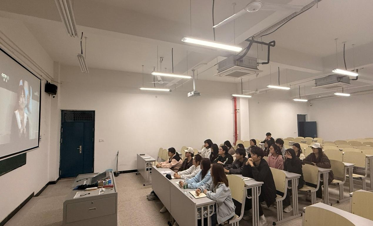 青春向党强信念，挺膺担当启新程——计算机与人工智能学院2025-2026学年第二学期团员发展培训班开班仪式暨第一节课顺利举行