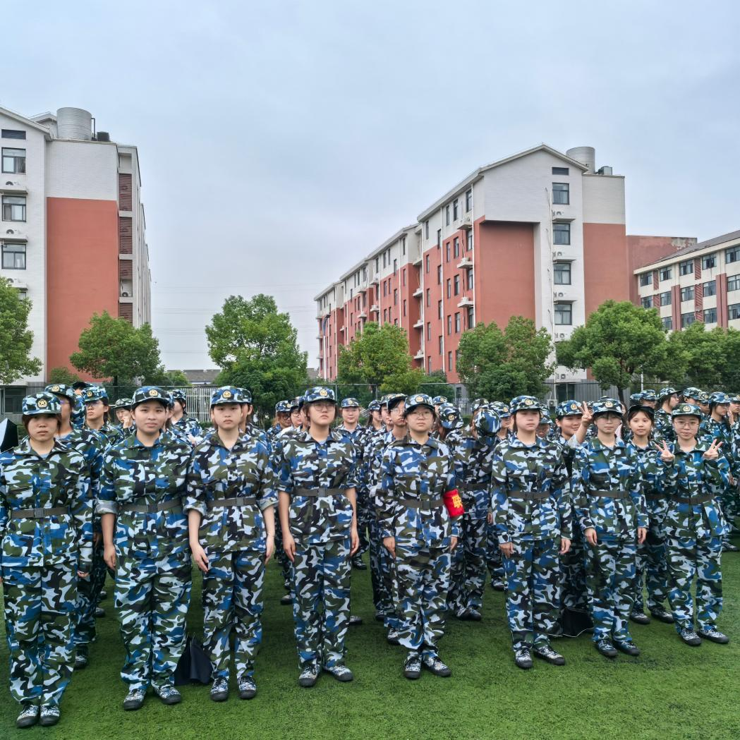 <strong>薪火启新程 筑梦造价行 ——土木与安全工程学院2026级工程造价专业召开新生见面主题班会</strong>