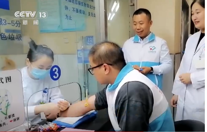 央视新闻报道beat365学生李奥迪事迹!